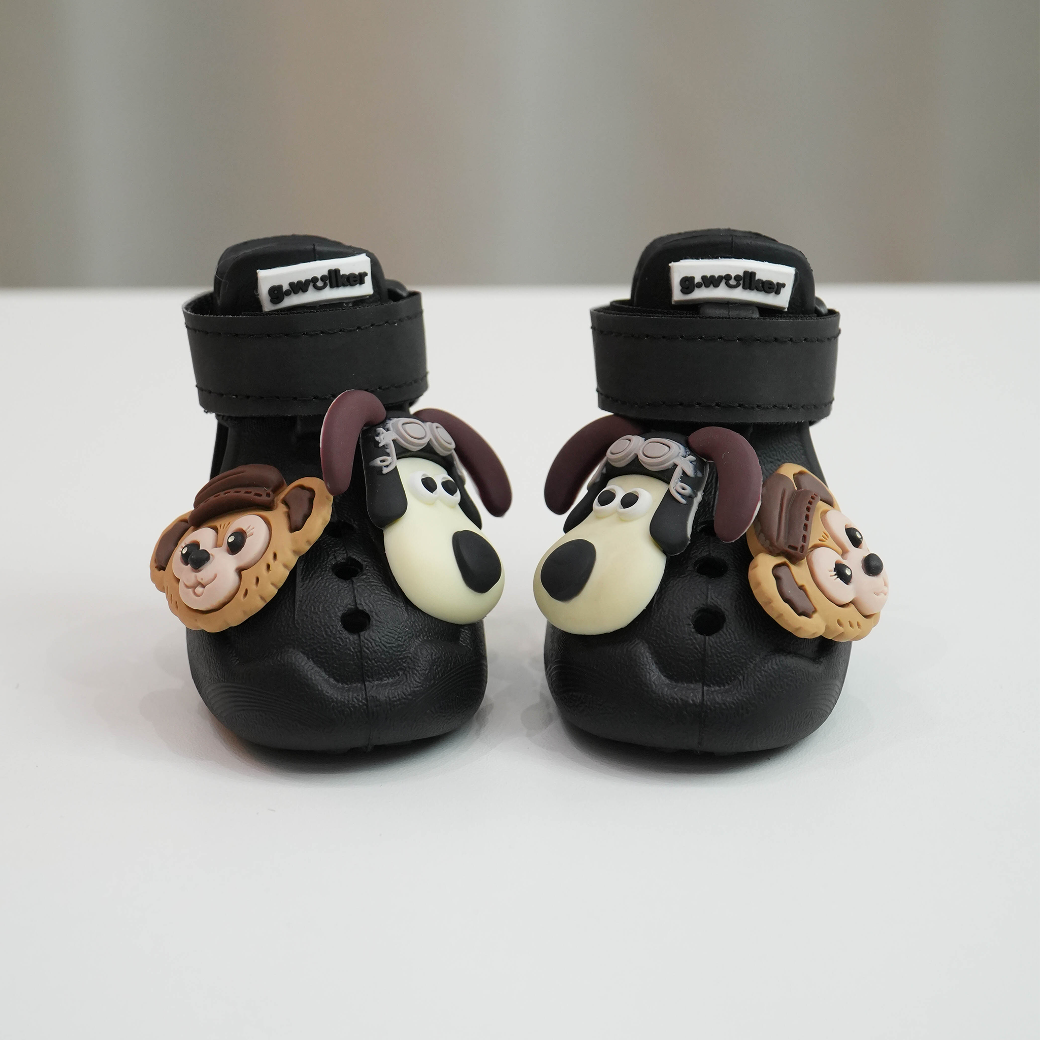 Cloud Walk in Black Sesame